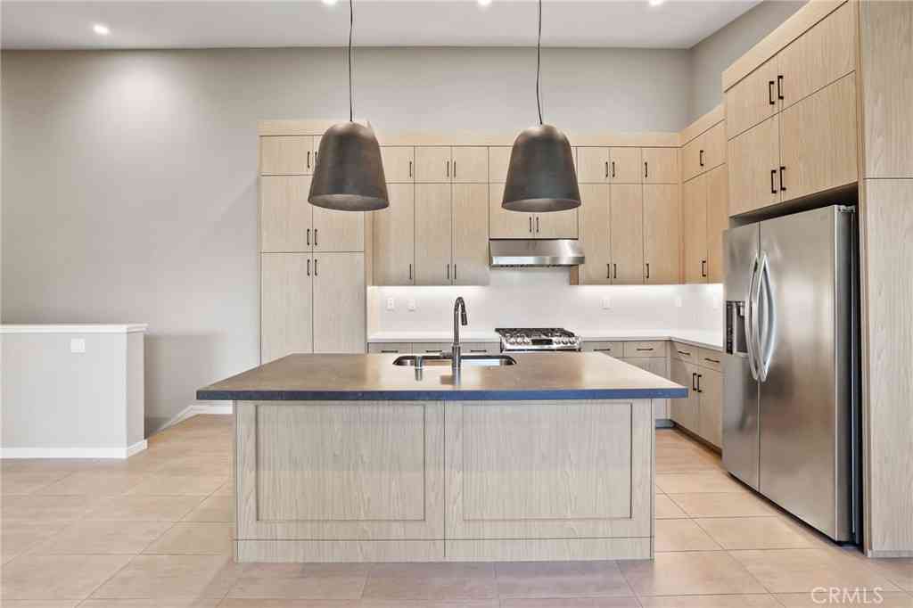 Condo For Sale - 110 Coastal Garden<br/> Irvine, CA 92618