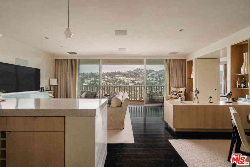 Condo For Rent - 9255 Doheny Road #2603<br/> West Hollywood, CA 90069