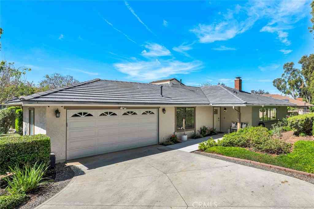 Homes For Sale - 5 Carob<br/> Irvine, CA 92612