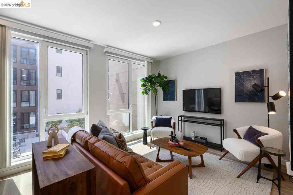 Condo For Sale - 260 Brooklyn Basin Way #567<br/> Oakland, CA 94606