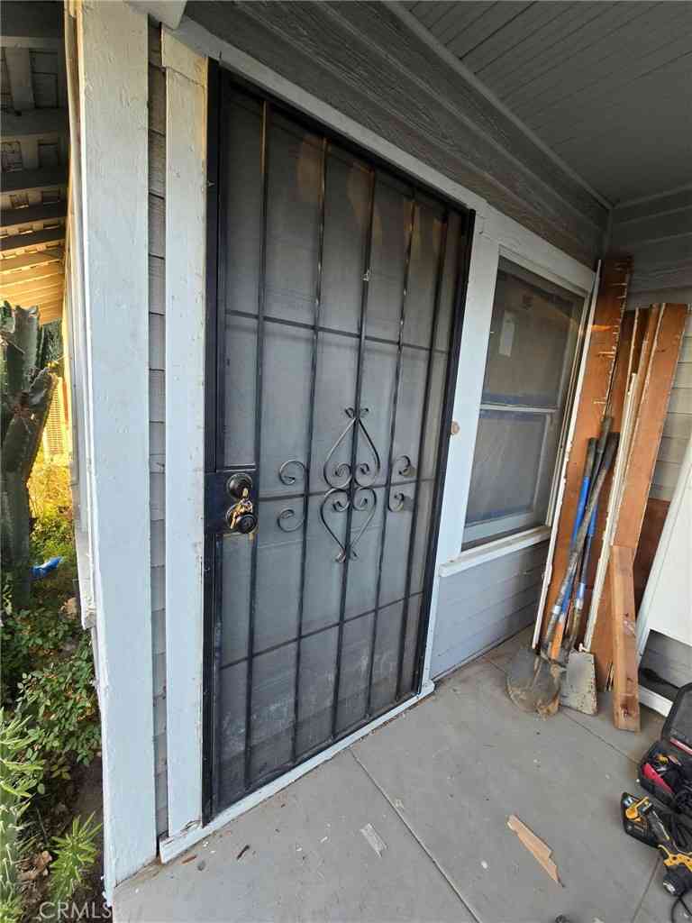 Multifamily For Rent - 154 N 1st<br/> Banning, CA 92220