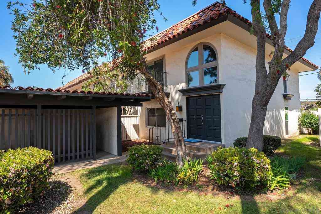 Townhouse For Sale - 4242 Loma Riviera<br/> San Diego, CA 92110