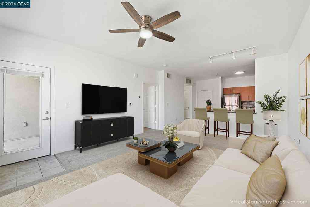 Condo For Sale - 1060 S 3rd St #202<br/> San Jose, CA 95112