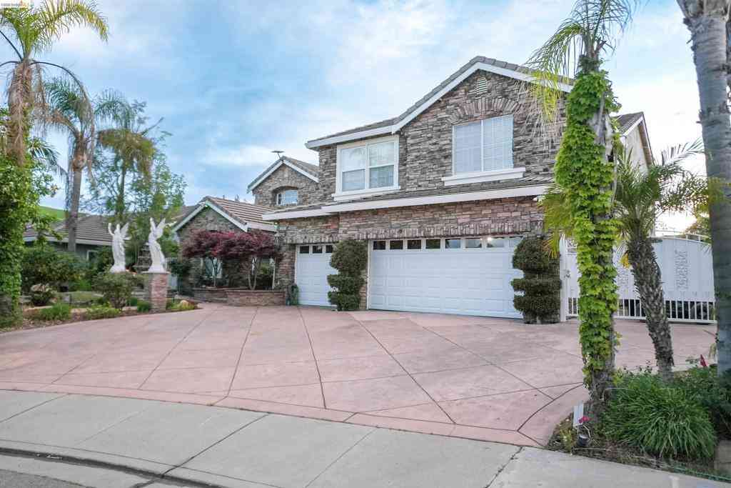 Homes For Sale - 5230 E Henderson Ct<br/> Antioch, CA 94531