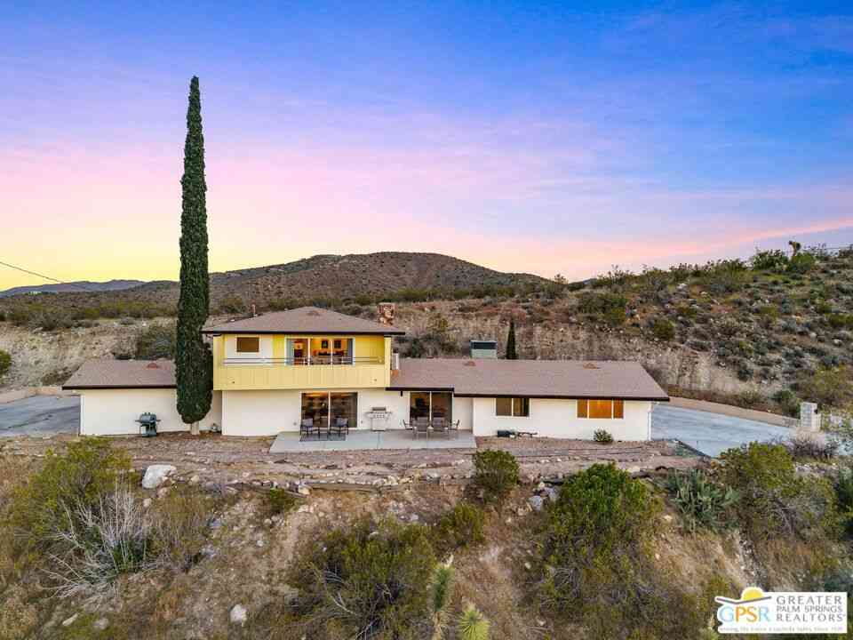 Homes For Sale - 7913 Joshua Lane<br/> Yucca Valley, CA 92284
