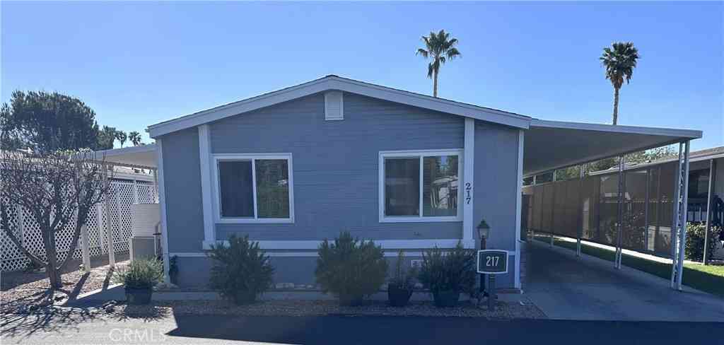 Mobile Home For Sale - 21100 State Street #217<br/> San Jacinto, CA 92583