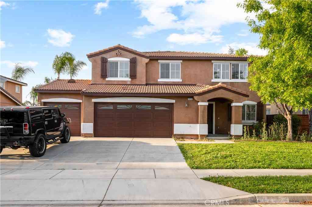 Homes For Sale - 29162 Hydrangea Street<br/> Murrieta, CA 92563