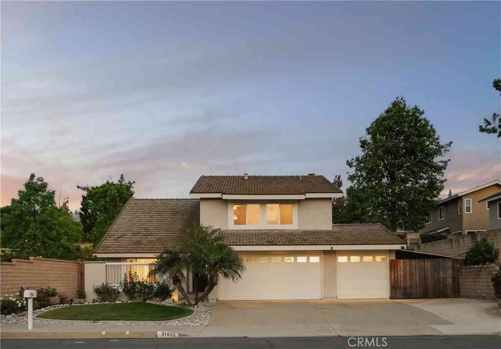 Homes For Sale - 21632 Treeline Lane<br/> Lake Forest, CA 92630