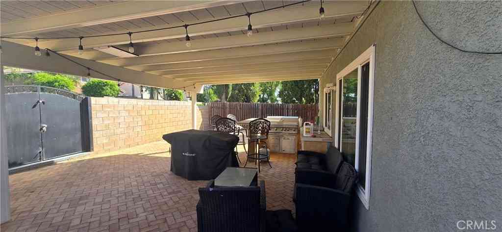 Homes For Sale - 1158 W Cornell Street<br/> Rialto, CA 92376