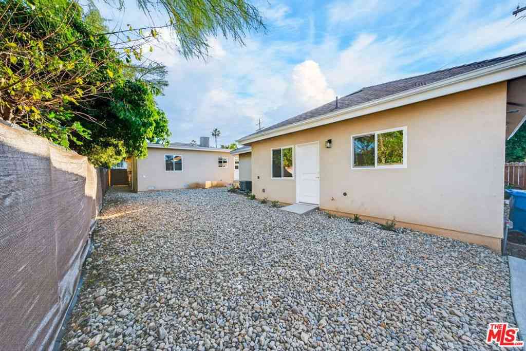 Homes For Rent - 17625 Burbank Boulevard<br/> Encino, CA 91316