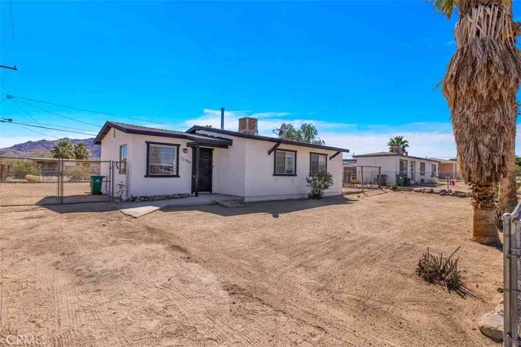 Homes For Sale - 73969 Casita<br/> 29 Palms, CA 92277