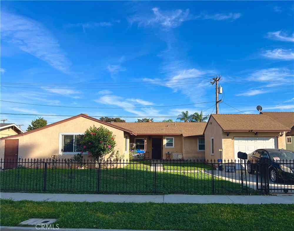 Homes For Sale - 9432 Barkerville<br/> Whittier, CA 90605