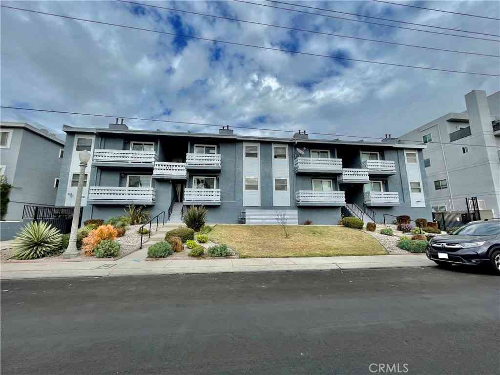 Apartment For Rent - 6655 W 86th Place #103<br/> Los Angeles, CA 90045