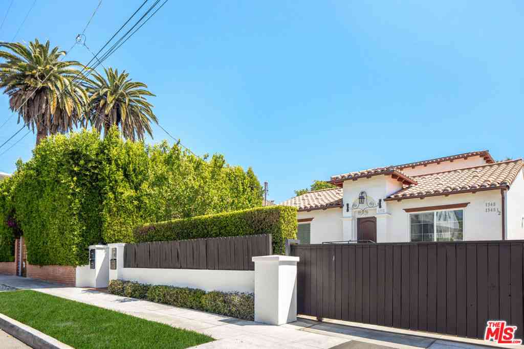Homes For Rent - 1350 N Stanley Avenue<br/> Los Angeles, CA 90046