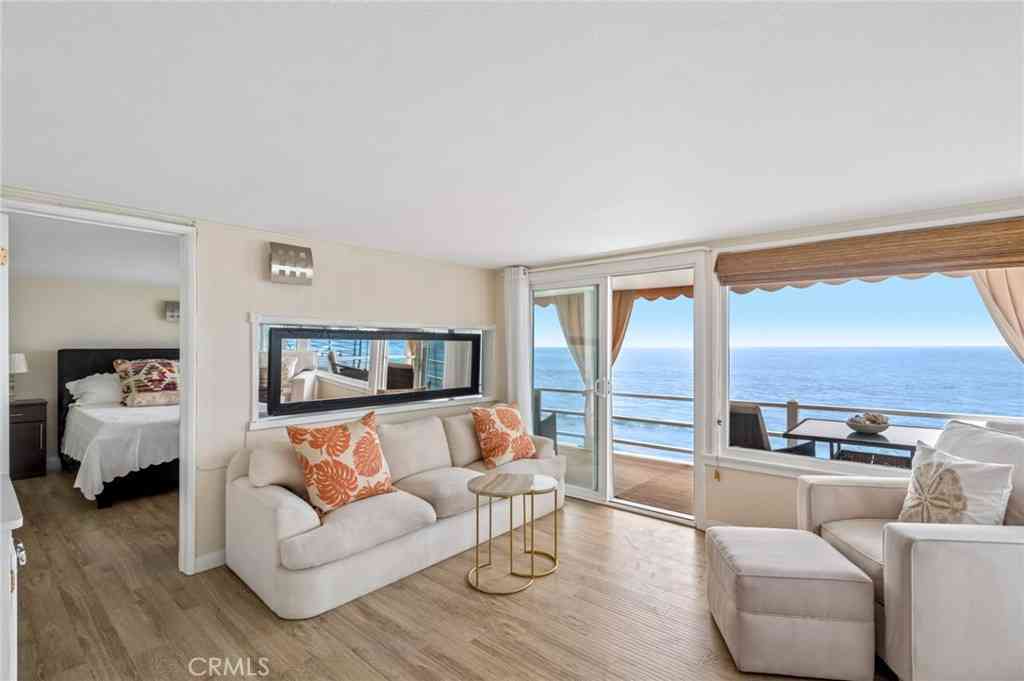 Apartment For Rent - 1139 Gaviota Drive<br/> Laguna Beach, CA 92651