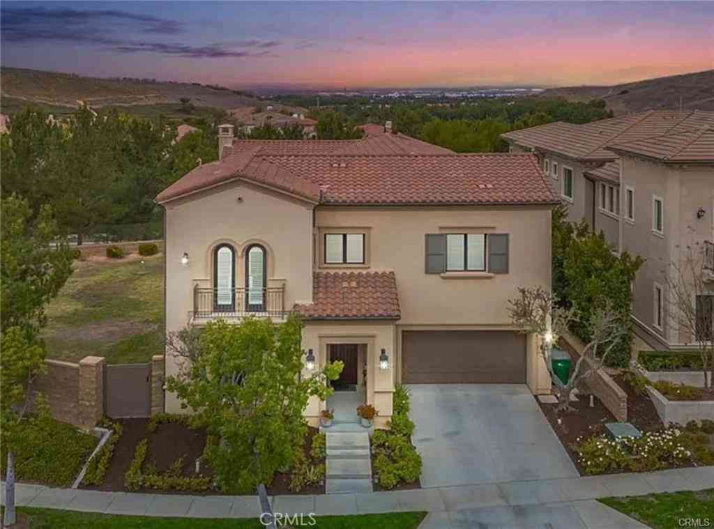 Homes For Rent - 117 Amber Sky<br/> Irvine, CA 92618