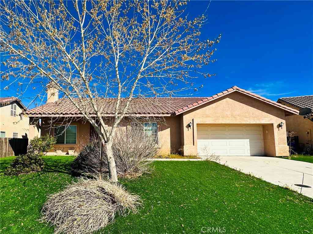 Homes For Sale - 13037 Sunset Canyon<br/> Victorville, CA 92395