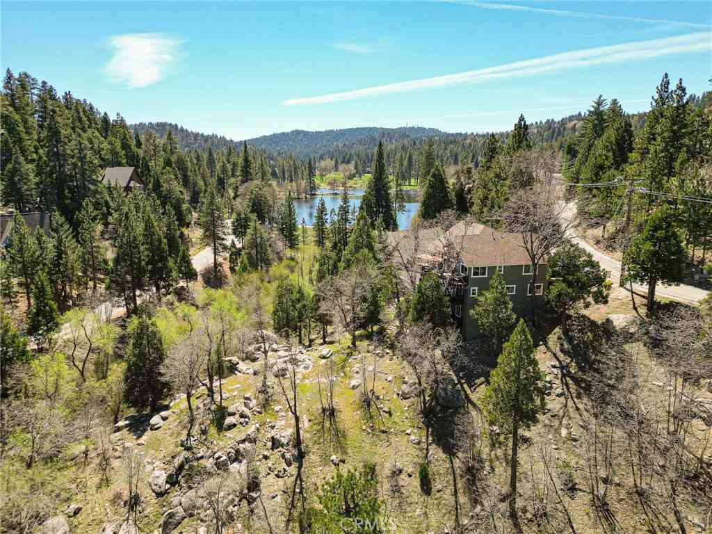 Homes For Sale - 813 Brentwood<br/> Lake Arrowhead, CA 92352