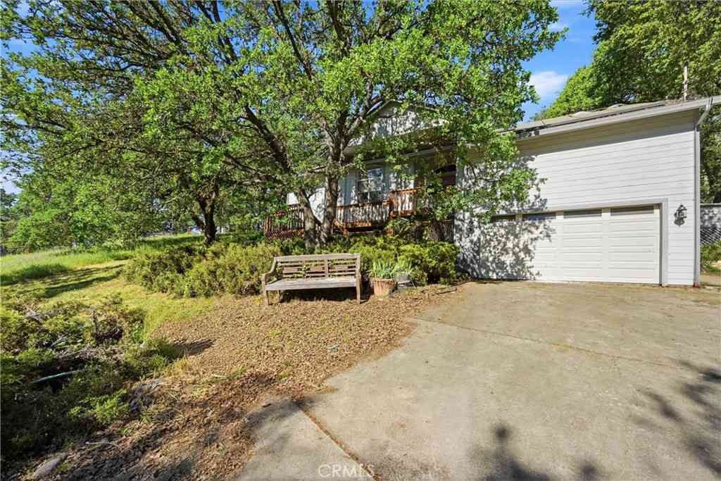 Homes For Sale - 19552 Powder Horn<br/> Hidden Valley Lake, CA 95467
