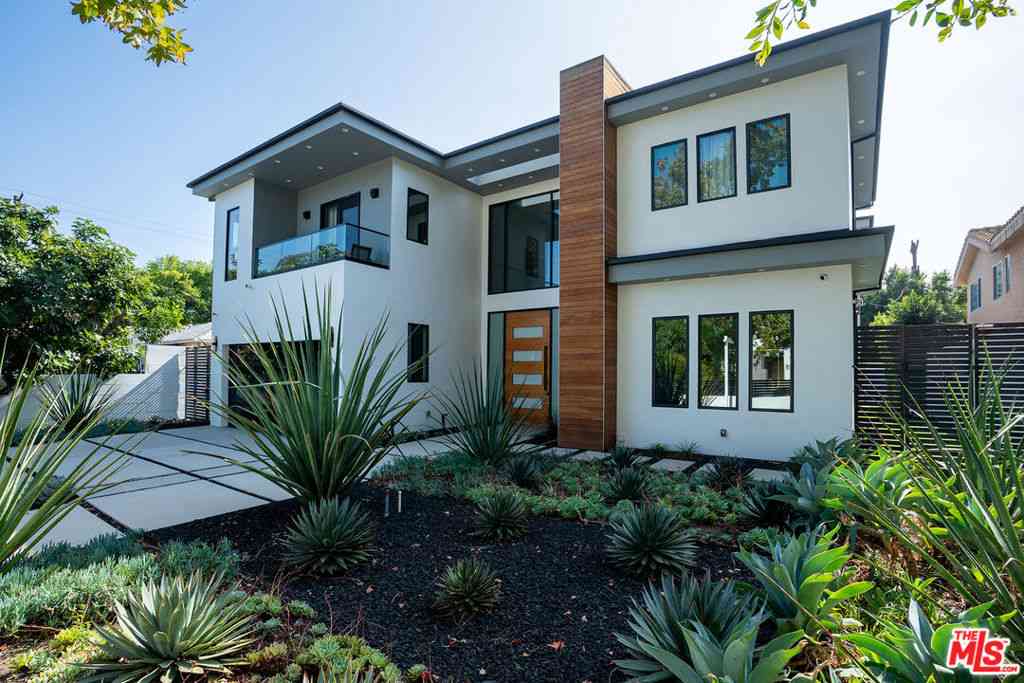 Homes For Sale - 14812 Morrison Street<br/> Sherman Oaks, CA 91403