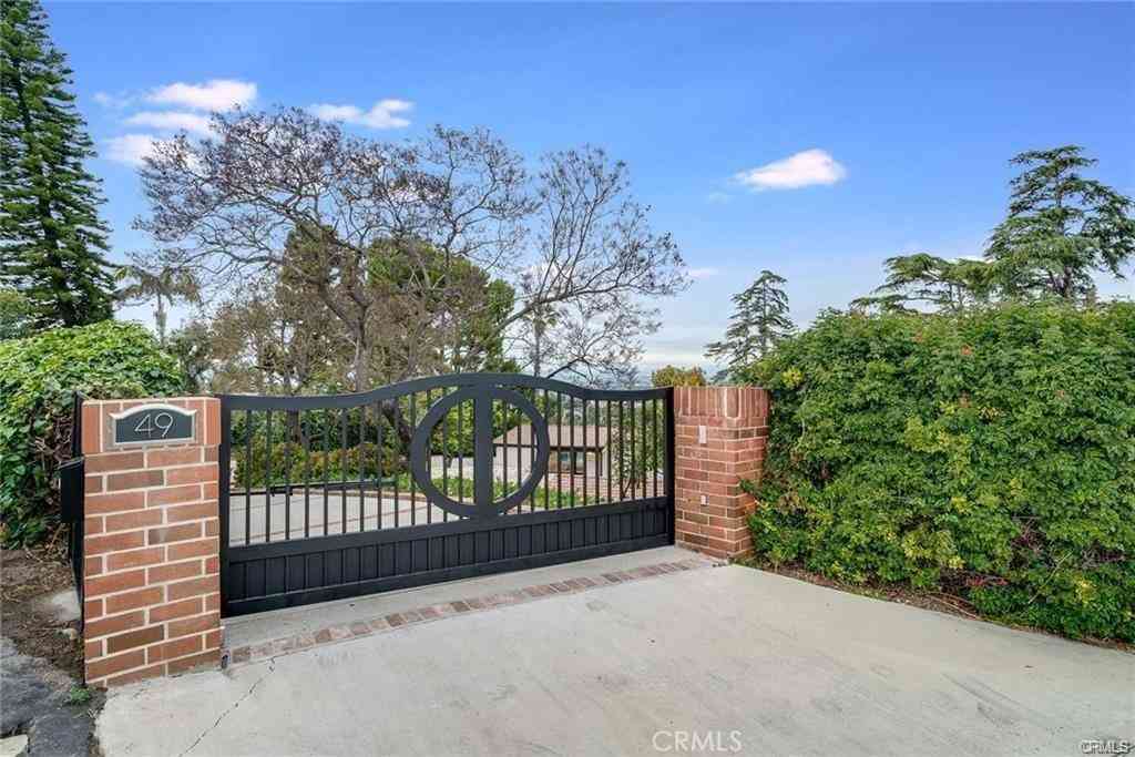 Homes For Sale - 49 Headland Drive<br/> Rancho Palos Verdes, CA 90275