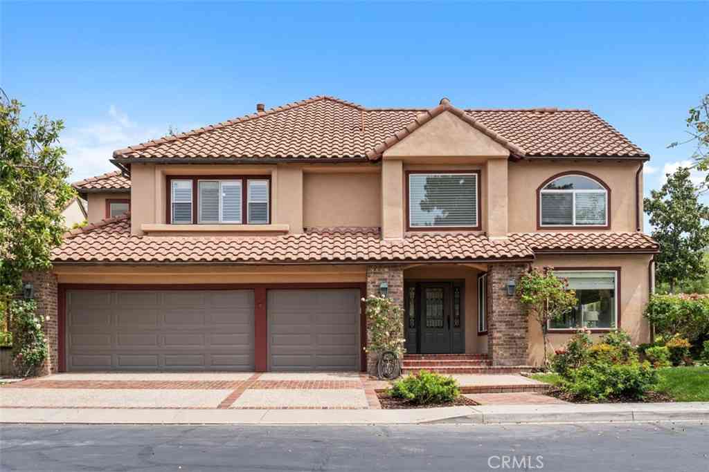Homes For Sale - 16 Mariposa<br/> Orange County, Rancho Santa Margarita, CA 92679