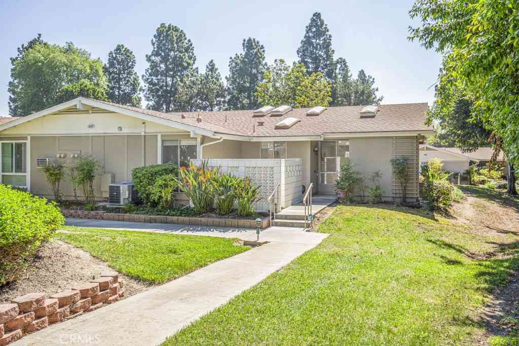 Homes For Sale - 447 Ave Sevilla #E<br/> Laguna Woods, CA 92637