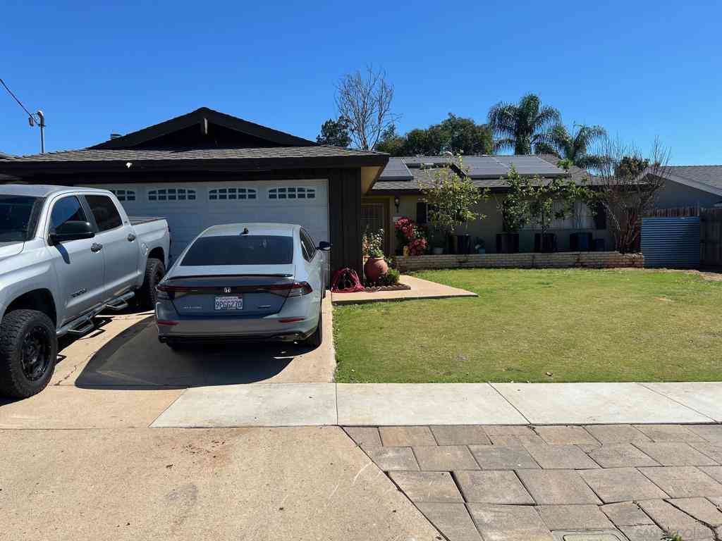 Homes For Sale - 1362 N Elm St<br/> Escondido, CA 92026