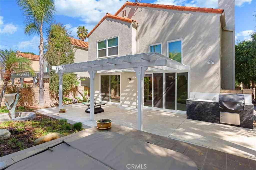Homes For Rent - 4271 Park Paloma<br/> Calabasas, CA 91302