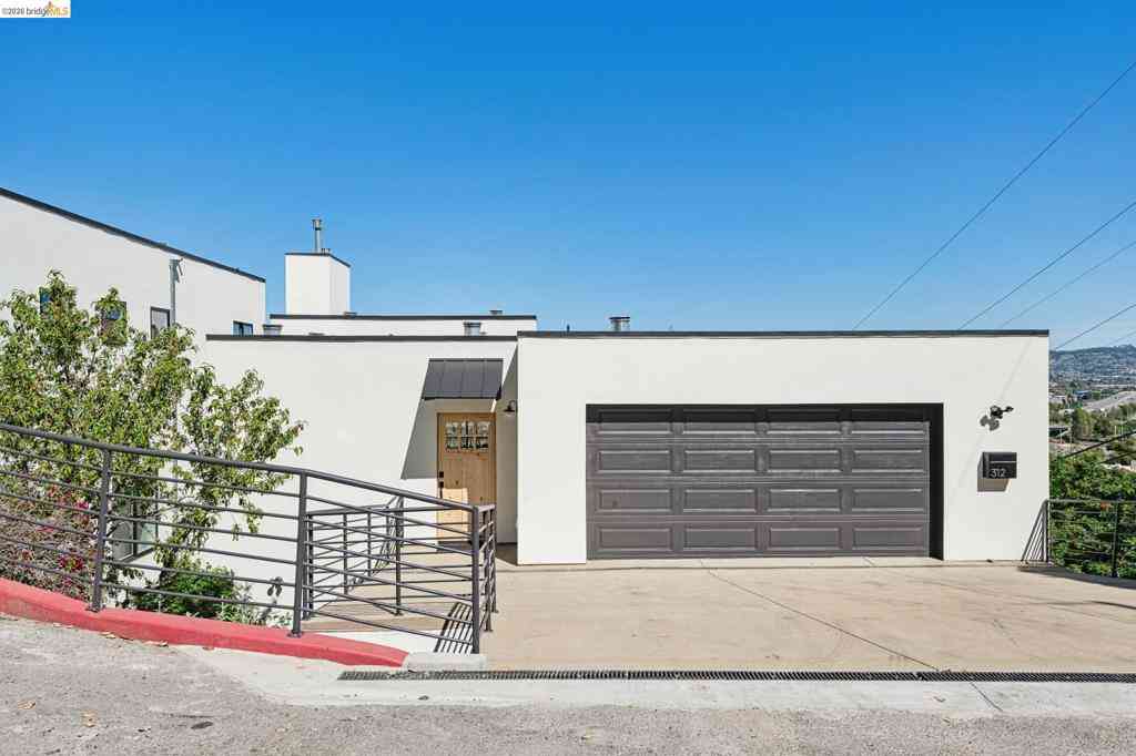 Homes For Sale - 312-314 Golden Gate Ave<br/> Richmond, CA 94801