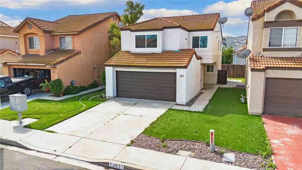 Homes For Sale - 14637 Woodland<br/> Fontana, CA 92337
