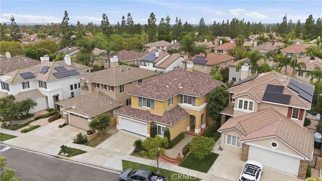 Homes For Sale - 21 Wedgewood<br/> Orange County, Irvine, CA 92620