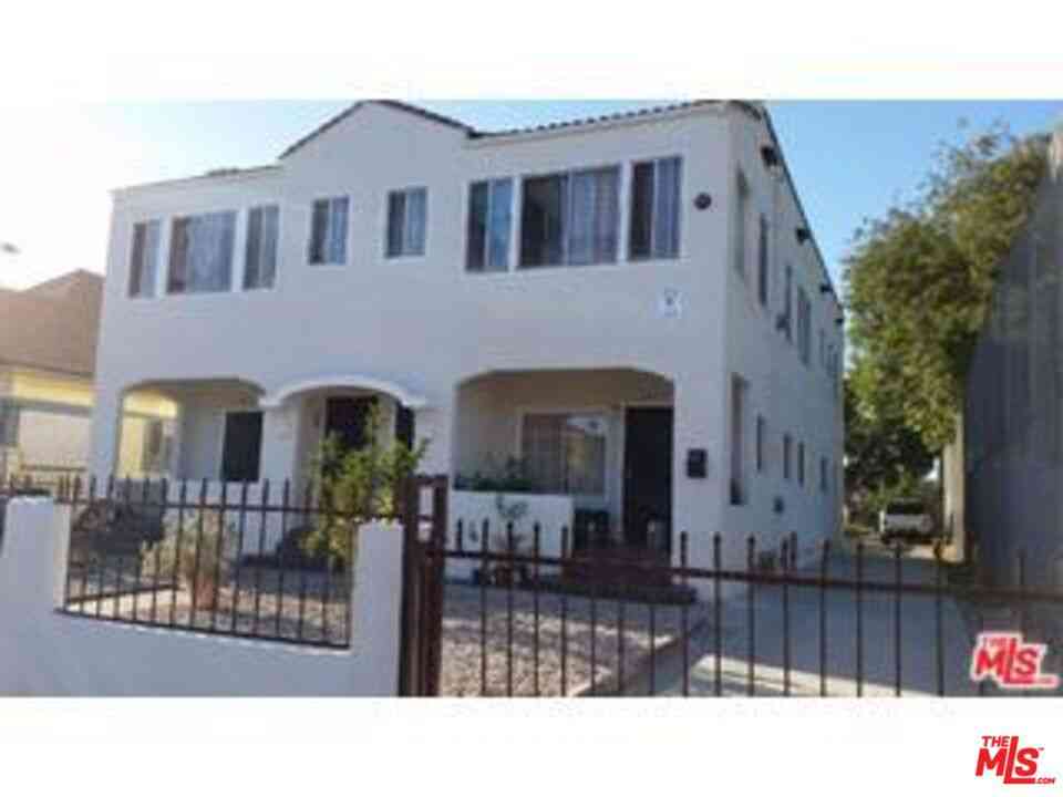 Homes For Sale - 673 E 50th Street<br/> Los Angeles, CA 90011