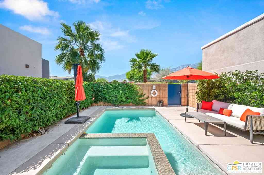 Homes For Sale - 1156 Cyan Lane<br/> Palm Springs, CA 92262