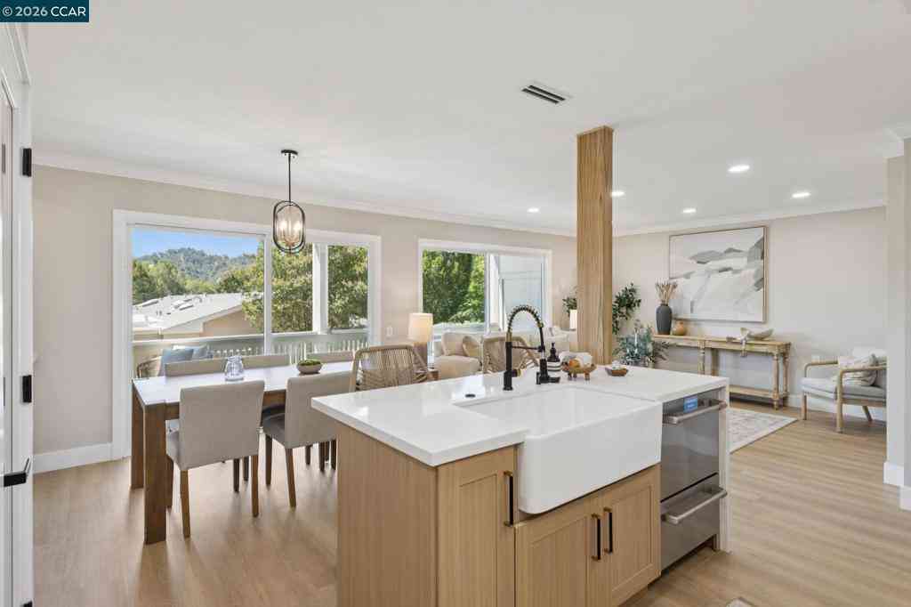 Condo For Sale - 2101 Golden Rain Rd #14<br/> Walnut Creek, CA 94595