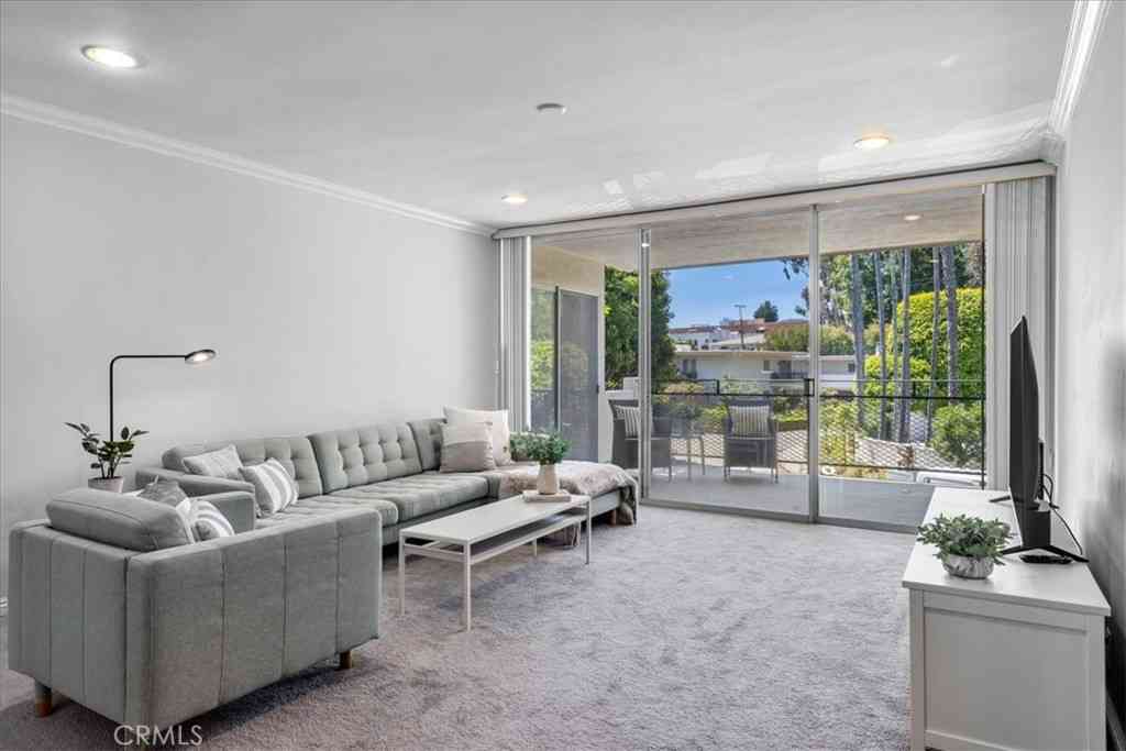 Condo For Sale - 289 S Barrington Avenue #A203<br/> Los Angeles, CA 90049