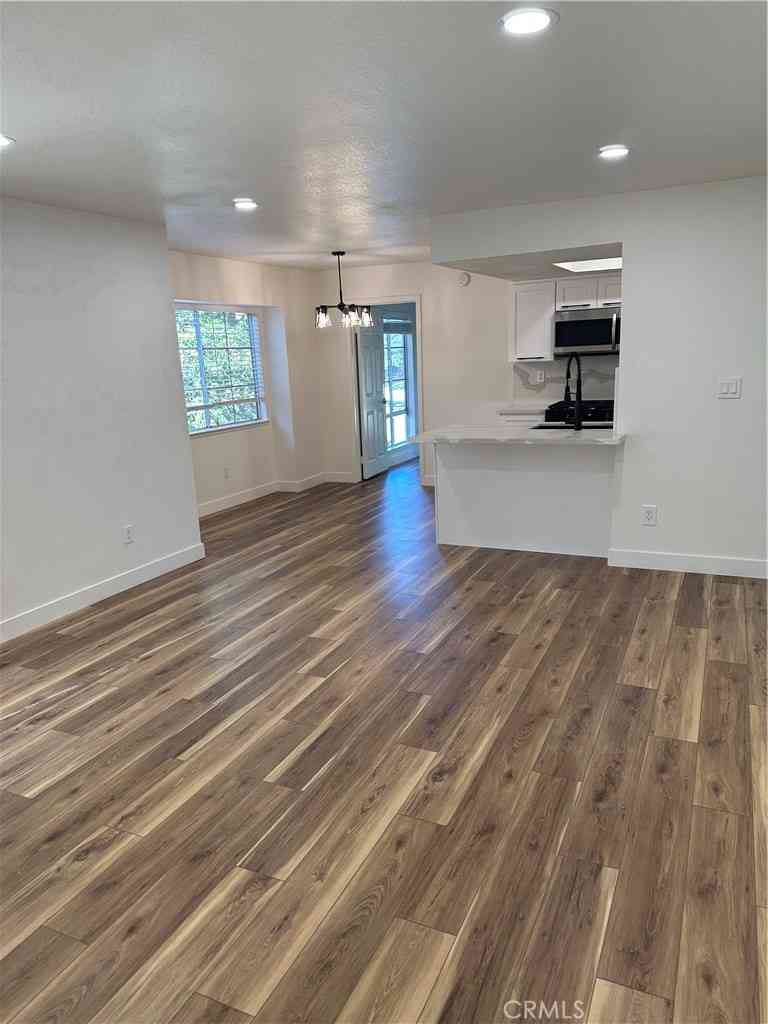 Condo For Rent - 4201 Las Virgenes Road #201<br/> Calabasas, CA 91302