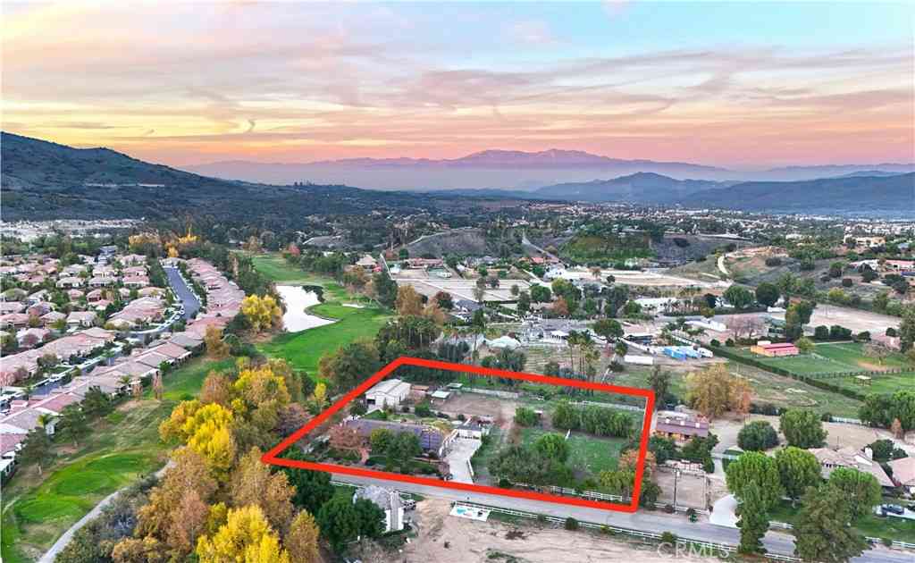 Homes For Sale - 9330 Gum Tree<br/> Riverside County, Corona, CA 92883