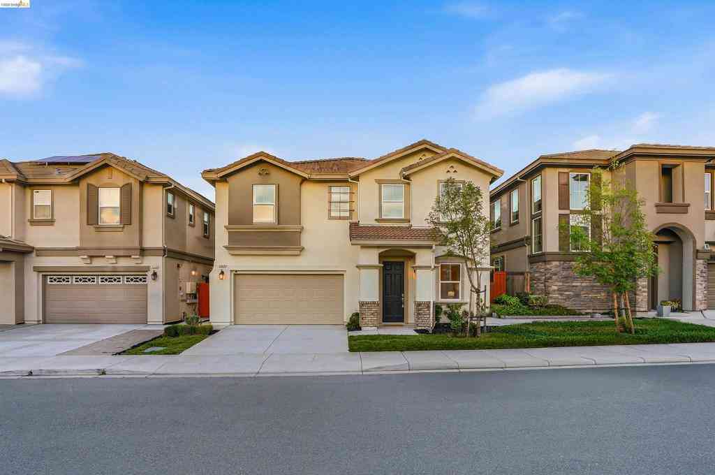 Homes For Sale - 2525 Modena Dr<br/> Pittsburg, CA 94565