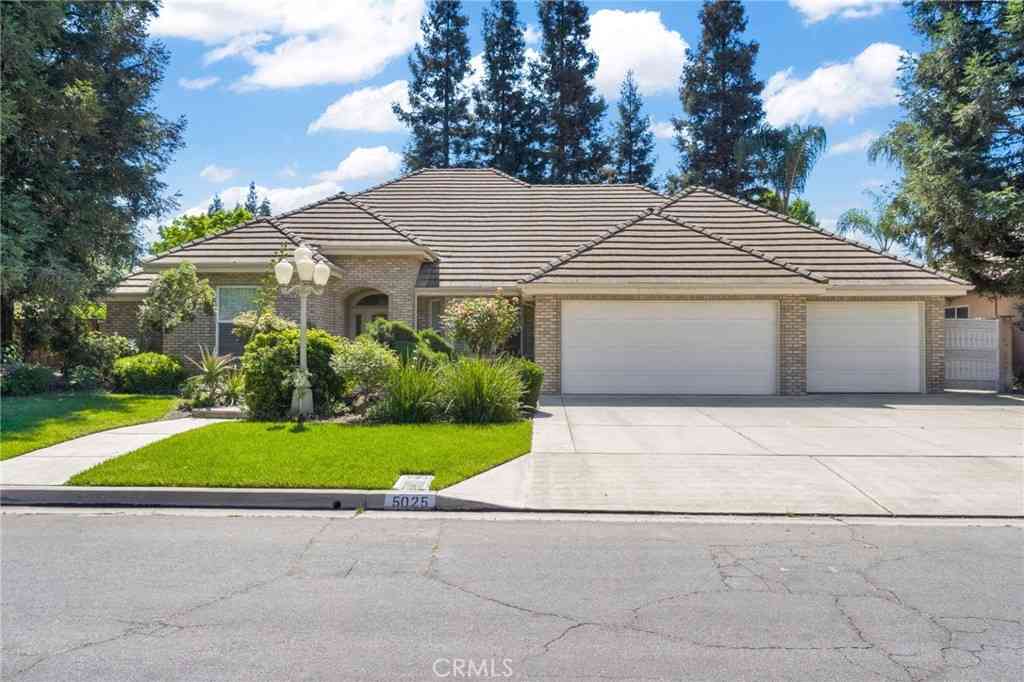 Homes For Sale - 5025 W Birch<br/> Fresno, CA 93722