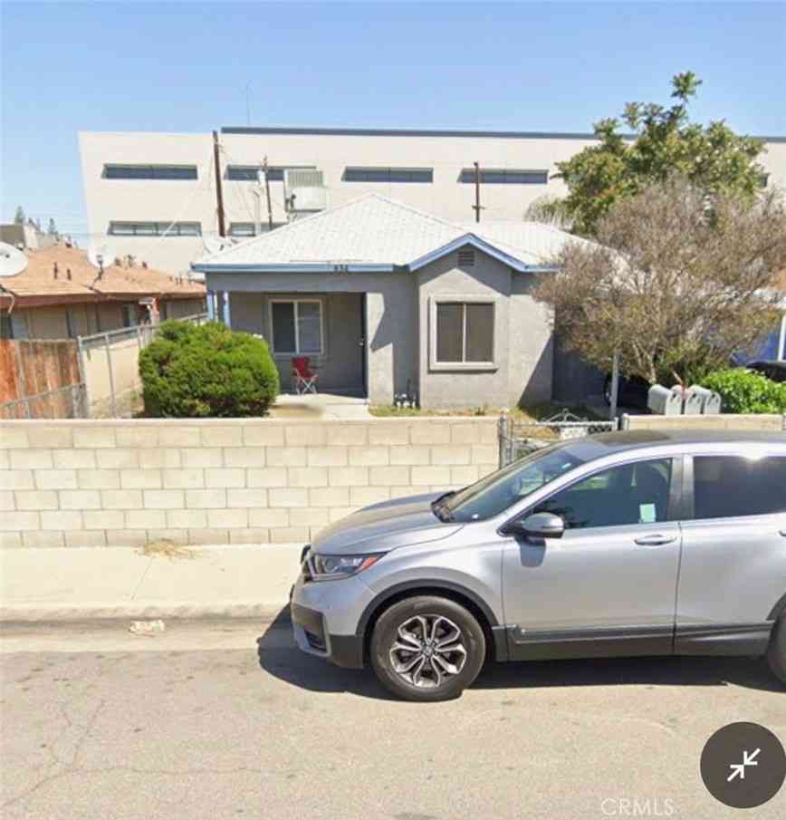 Multifamily For Sale - 634 33rd #A, B  C<br/> Bakersfield, CA 93301