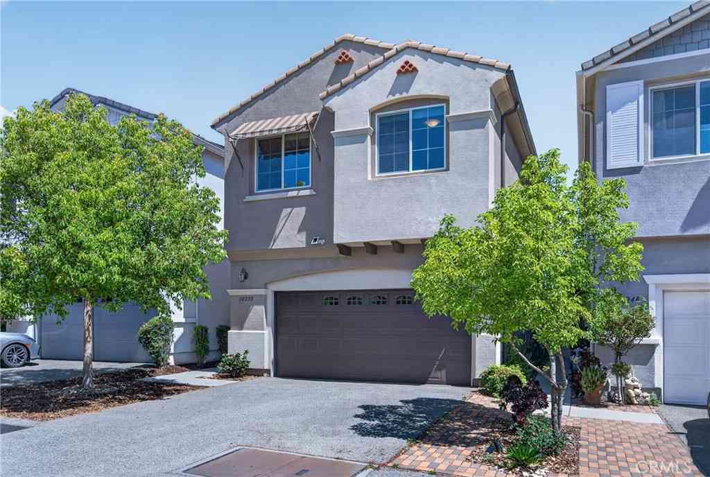 Homes For Sale - 10250 Angel Lane<br/> Pacoima, CA 91331