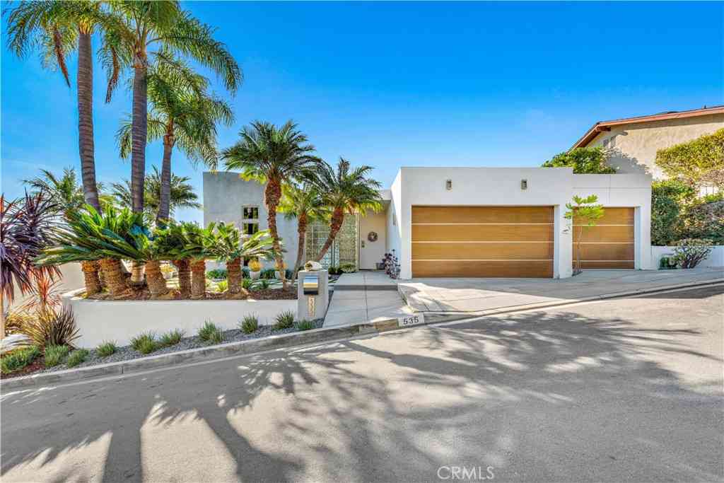 Homes For Rent - 535 Dunnegan Drive<br/> Laguna Beach, CA 92651