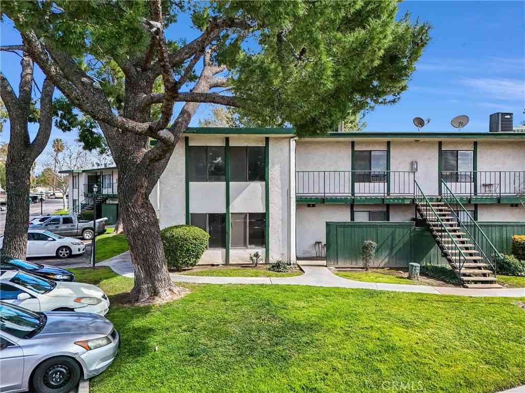Condo For Rent - 1735 E Washington #B28<br/> Colton, CA 92324