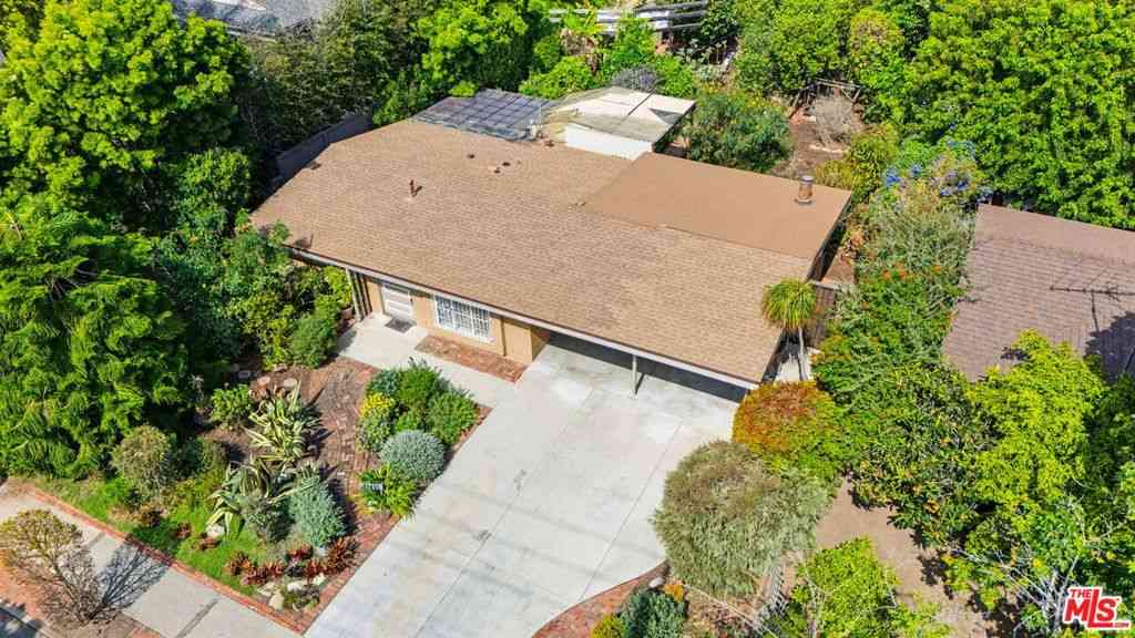 Homes For Sale - 1321 Palms Boulevard<br/> Venice, CA 90291
