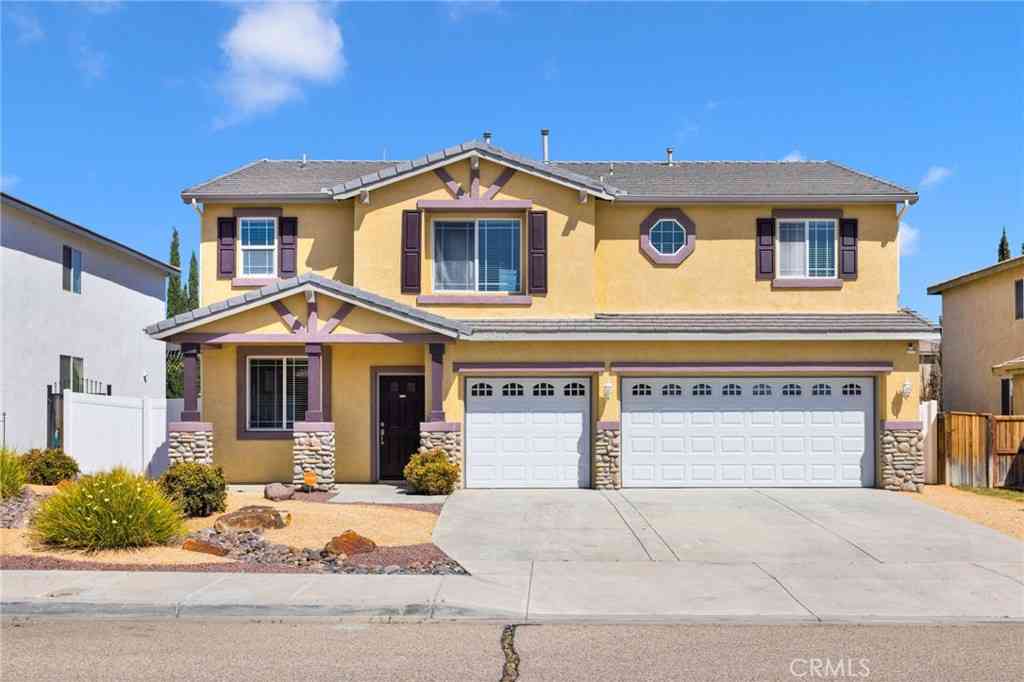 Homes For Sale - 13798 Misty<br/> Victorville, CA 92392