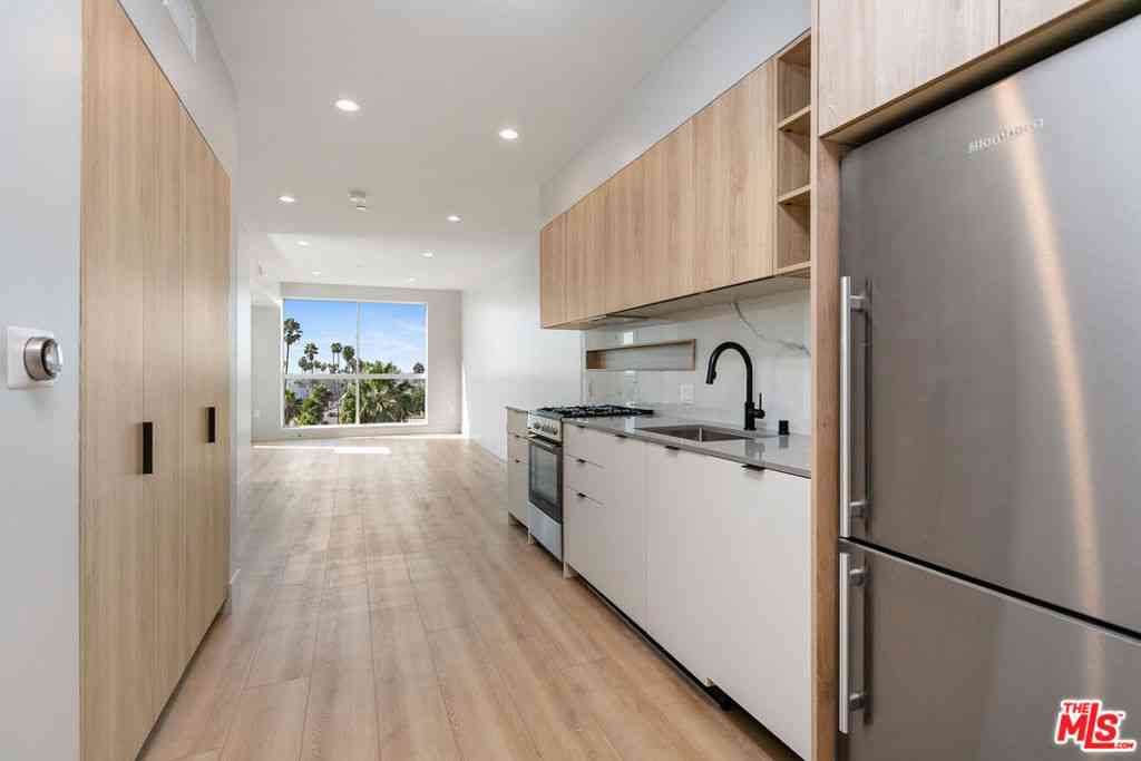 Condo For Rent - 12431 Rochester Avenue #402<br/> Los Angeles, CA 90025