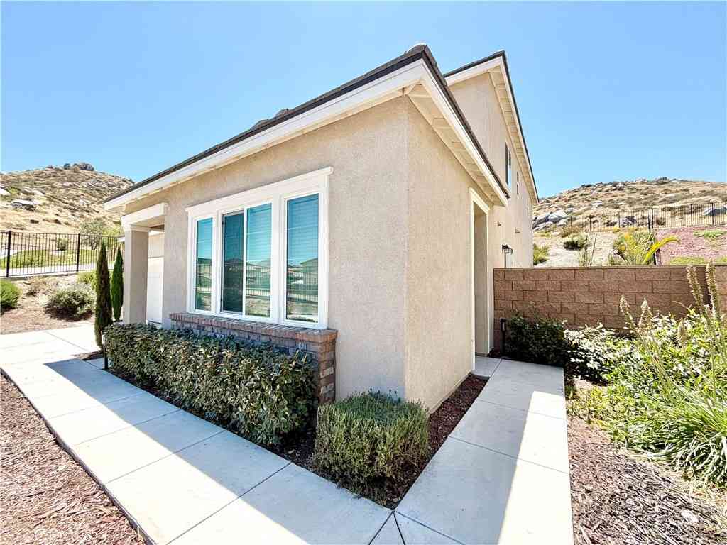 Homes For Rent - 30411 Ridgecrest Road<br/> Winchester, CA 92596