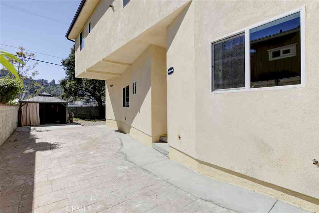 Homes For Rent - 7044 2 Greeley<br/> Tujunga, CA 91042