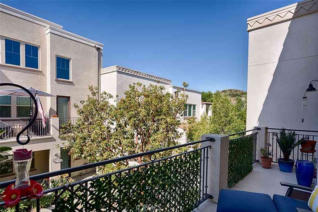 Condo For Sale - 21 Higo<br/> Rancho Mission Viejo, CA 92694